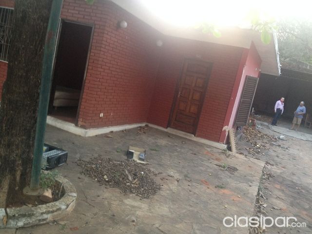 VENDO CASA AL COSTADO DEL ABASTO — foto 3