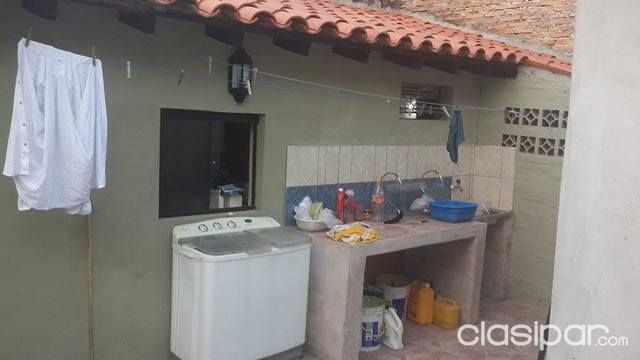 VENDO CASA AMPLIA UBICADA EN ASUNCION ZONA CENTRO — foto 3