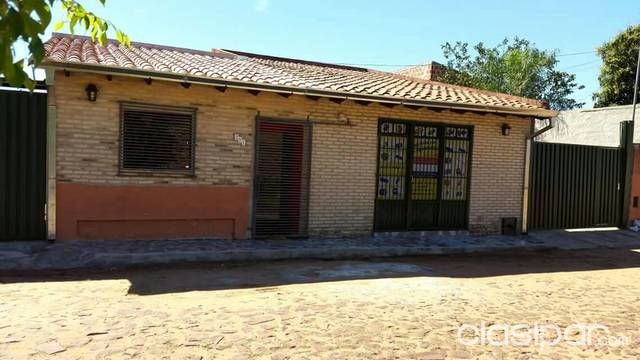 IMPERDIBLE VENDO CASA CENTRO DE SAN LORENZO — foto 2