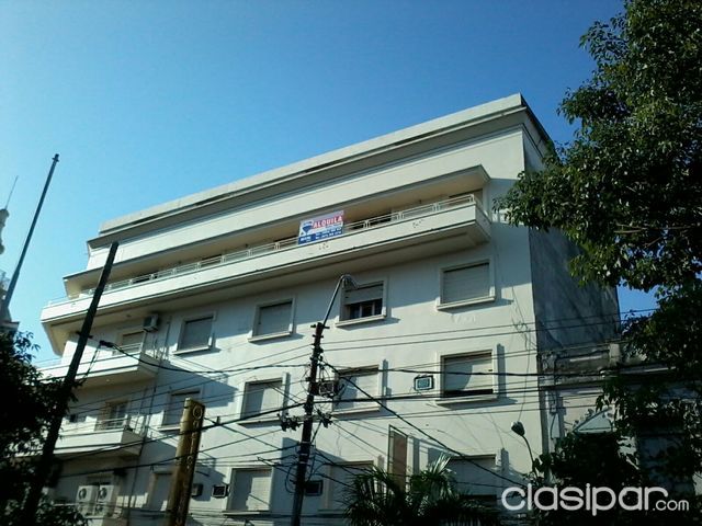 ALQUILO DOS PISOS, PALMA ESQ. CHILE, EDIFICIO LIDO BAR — foto 2