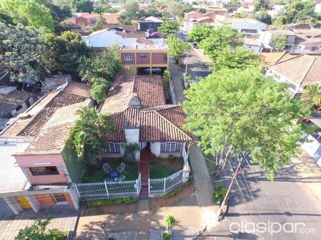 Vendo casa en Asunción inmejorable ubicación — foto 2