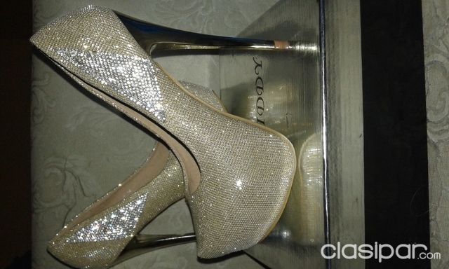 Estilo Princesa - Alquileres de vestidos, zapatos, carteras,accesorios — foto 3