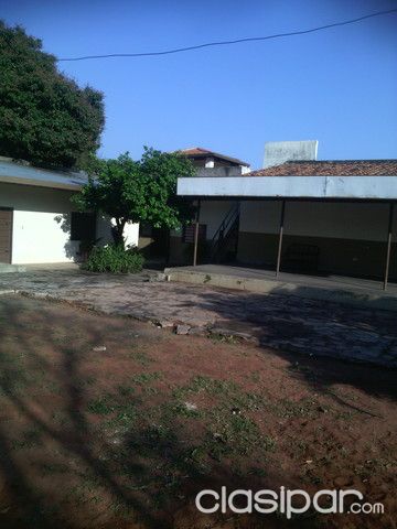 Atencion inversionistas,Vendo propiedad de 1800 m2 en esquina en Villa Elisa, con 650m2 construido — foto 2