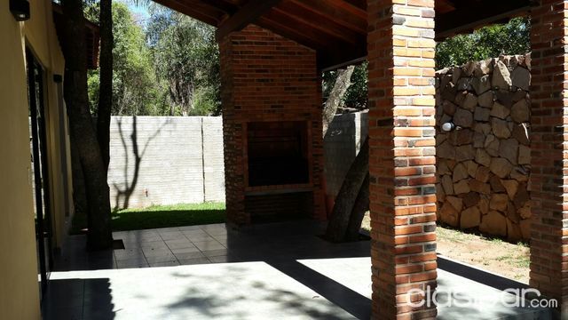 BERNARDINO VENDO CASA EN SAN BERNARDINO — foto 3