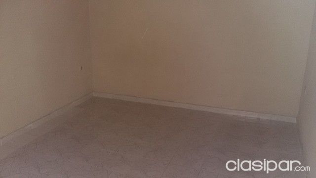 PIEZA CON BAÑO Y COCINA con comedor SOLO PARA PAREJAS O ESTUDIANTES 800.000GS — foto 2