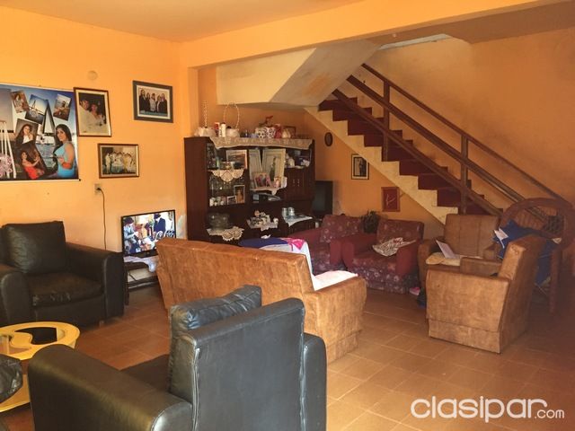 VENDO CASA CON PROYECTO DE EDIFICIO EN LA PARTE FRONTAL ZONA IPS ENCARNACION — foto 3