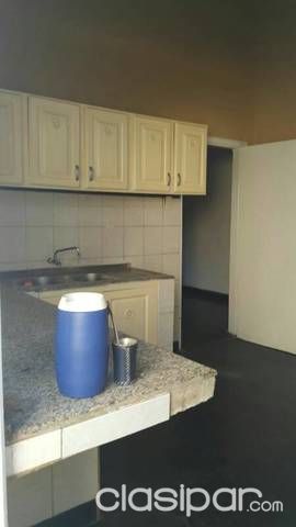 Vendo hermosa residencia en encarnación — foto 2