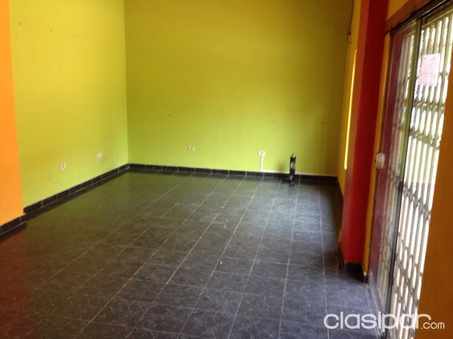 SALON COMERCIAL CENTRO DE LUQUE — foto 2