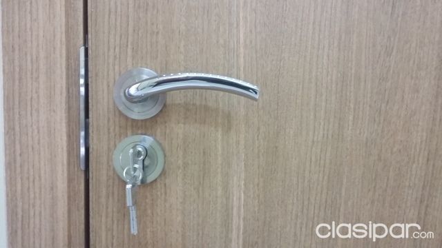 Puertas y herrajes de primerisima calidad!!! — foto 2