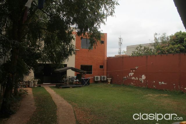 VENDO HERMOSA CASA EN CENTRO COMERCIAL — foto 2