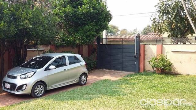 HERMOSA CASA EN VENTA - LUQUE ZONA RESIDENCIAL LOS JARDINES — foto 3