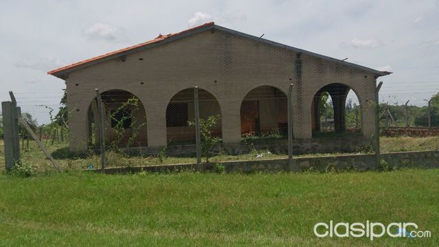 Casa en construcción en Tobatí — foto 3