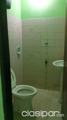 Alquilo Salón Comercial en el Centro de la Ciudad de Ñemby — foto 2