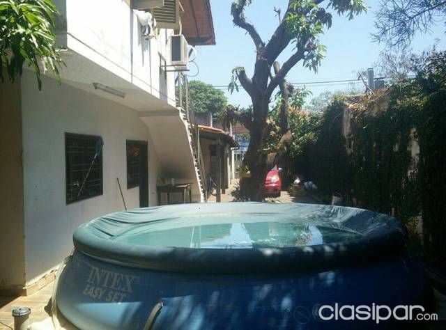 Vendo hermosa casa con salones comerciales sobre Avenida Brasilia!! — foto 3
