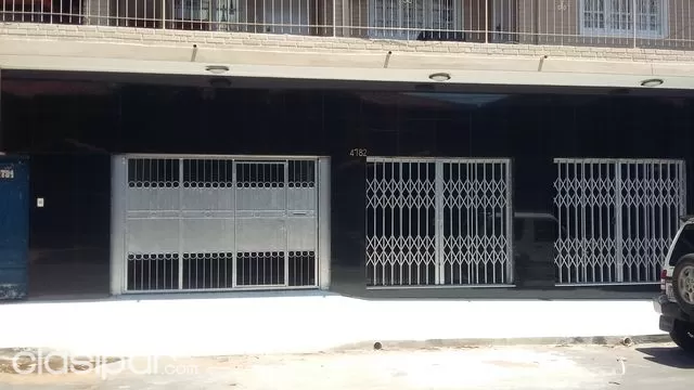 SALON comercial a ESTRENAR! EXCELENTE UBICACIÓN!!! — foto 2