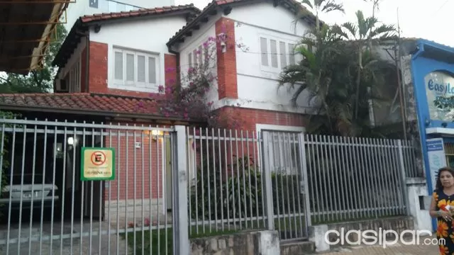 Casa en ubicación estratégica ideal para remodelar en Barrio Las Mercedes — foto 2