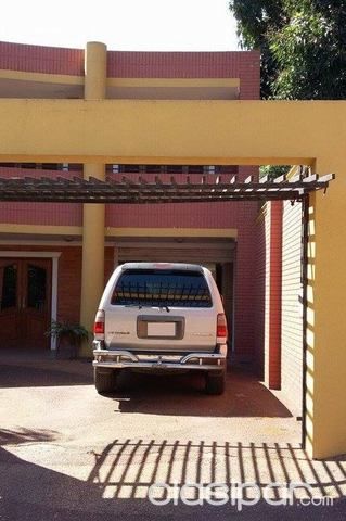 CASA DE 2 PISOS – LAMBARE – Bº MBACHIO — foto 2