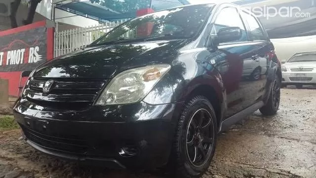Toyota Ist 2005 - foto 2
