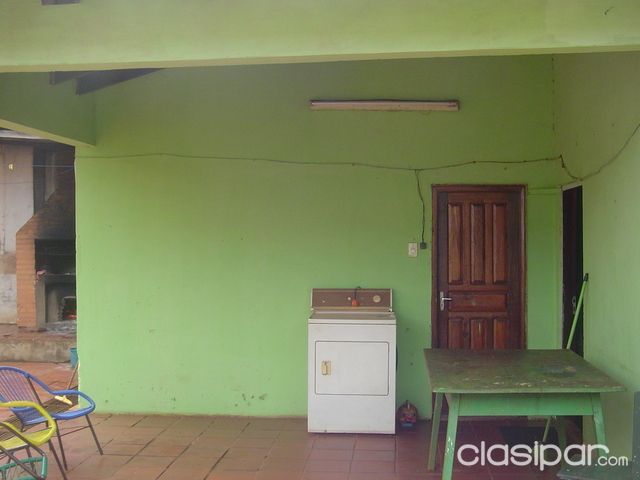 Casa en Barrio San Miguel de Ciudad del Este cerca del Mercado de Abasto — foto 3