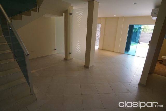 ELEGANTE Y AMPLIO DUPLEX ZONA BOURBON — foto 2