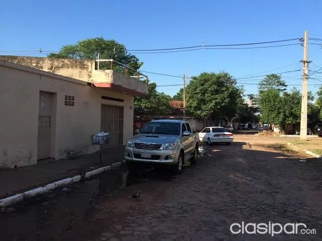 Casa en FDO de la Mora - ZoNA COMERCIAL — foto 3