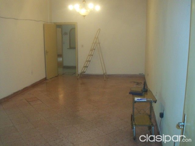 ALQUILO DEPARTAMENTO EN PLANTA BAJA ZONA SUPERMERCADO LA NEGRITA CERCANÍAS DE LA AVDA E.AYALA — foto 2