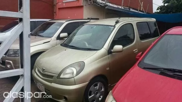 Toyota Funcargo Año 2000 — foto 4