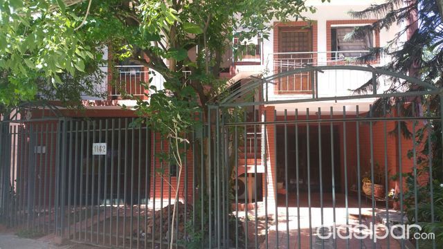 VENDO CASA DE TRES PISOS EN BARRIO HERRERA 350.000 US$ — foto 2