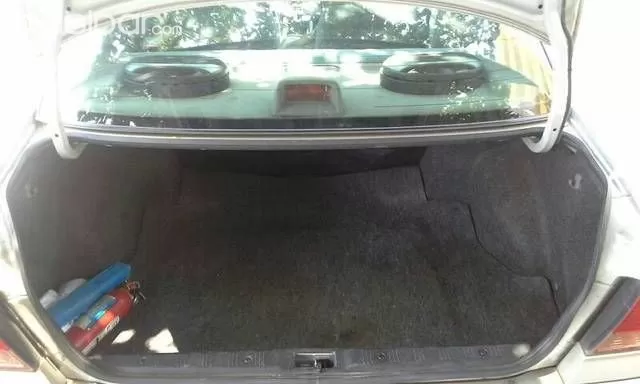 Nissan Sunny 2004 — foto 8