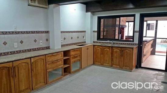 ALQUILO FINA CASA CON PISCINA S JULIO CORREA! ESTILO MEDITERRANEO ESPAÑOL — foto 3