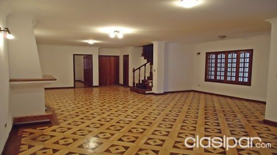 ALQ. RESIDENCIA 4 SUITES, ESCRITORIO Y PISCINA, CERCANA A SAN MARTIN Y MCAL. LOPEZ! — foto 2