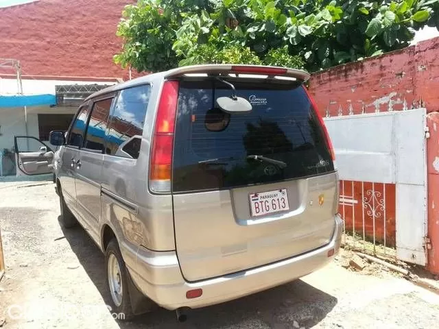 Toyota Noah 1998 — foto 3