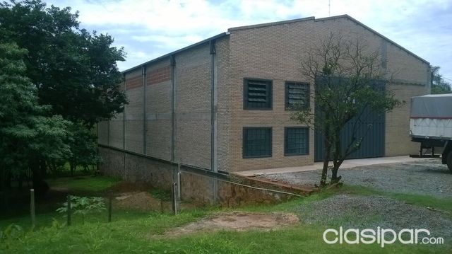 ALQUILO TINGLADO DE 400 M2 EN CORONEL OVIEDO SOBRE RUTA PRINCIPAL — foto 2
