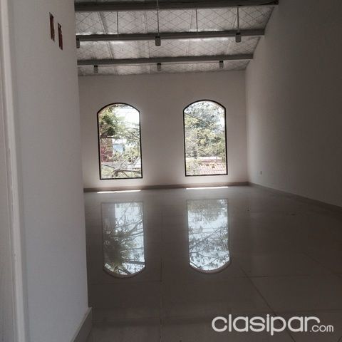 Locales Comerciales - Salones — foto 2