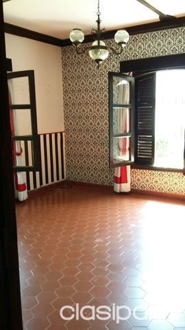 HERMOSA RESIDENCIA ESTILO COLONIAL-ESPAÑOL EN BARRIO MBURICAO — foto 3