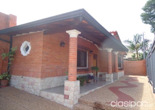 Hermosa Amplia Casa en Mariano con Terreno! — foto 2