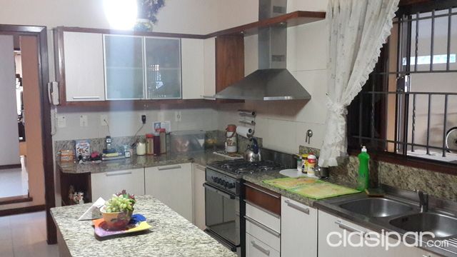 Oferta imperdible!!! Wa Inmobiliaria vende hermosa residencia en inmejorable ubicación! A 2 cuadras del Supermercado El Pueblo. — foto 2