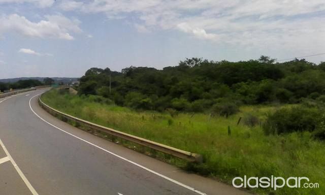 VENDO HERMOSA PROPIEDAD SOBRE RUTA 1 EN PARAGUARI 404 HAS — foto 3