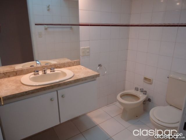HERMOSO Y ELEGANTE DEPARTAMENTO ZONA EMBAJADA DE BRASIL — foto 3