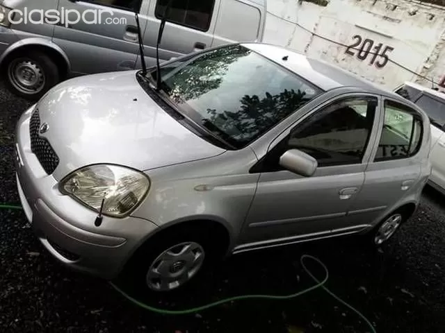 Toyota Vitz 2003 - foto 2