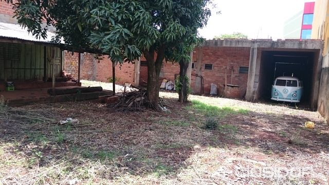 Oferta! Al lado de Apostala. Propiedad con 3 Salones sobre Avda. Julio Cesar riquelme c calle 25 de diciembre, km. 7 — foto 2