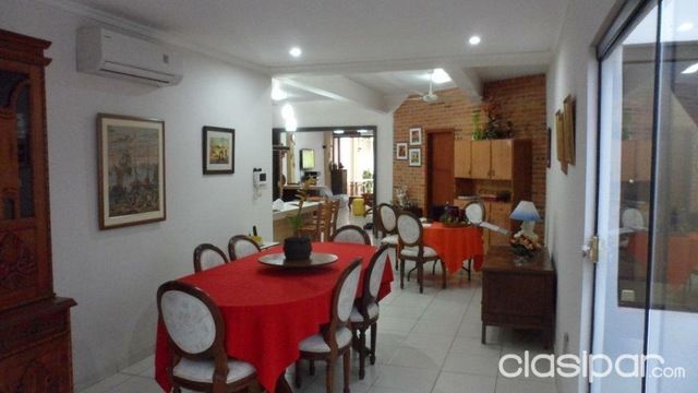 Vendo hermosa casa en barrio Villa Morra — foto 2