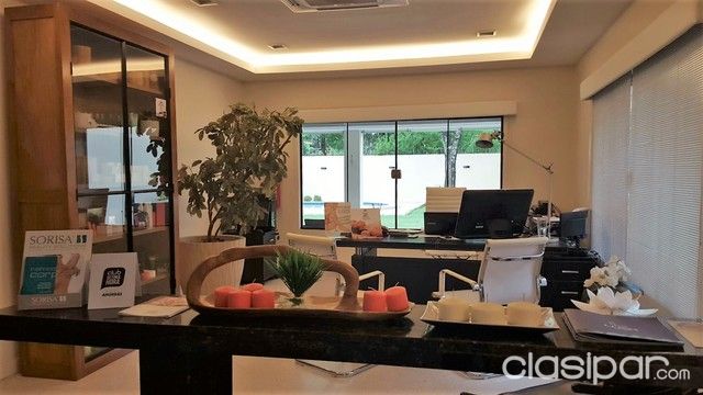 ALQUILO RESIDENCIA DE AMPLIOS AMBIENTES BARRIO HERRERA — foto 2
