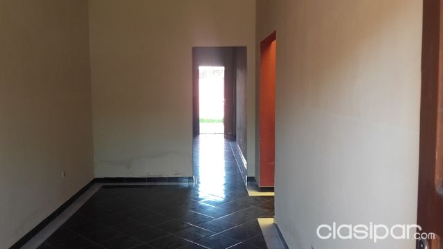 ALQUILÓ HERMOSO DÚPLEX EN ZONA RESIDENCIAL DE LUQUE..!! — foto 3