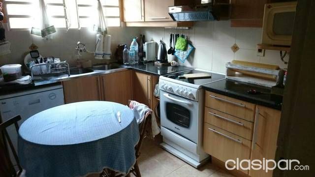 Vendo Casa A Pasos Del Colegio Concordia Y Aula Viva — foto 3