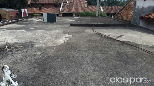 VENDO PROPIEDAD CON 2 SALONES COMERCIALES — foto 2