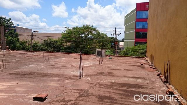 Propiedad con 3 Salones sobre Avda. Julio Cesar riquelme c calle 25 de diciembre, km. 7 — foto 3