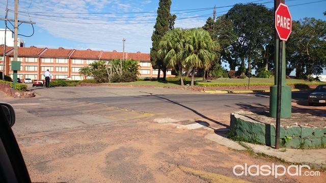 IMPERDIBLE!!! VENDO ÚNICO TERRENO EN EL YATCH FRENTE MISMO AL COMPLEJO VERANDA!!! — foto 2