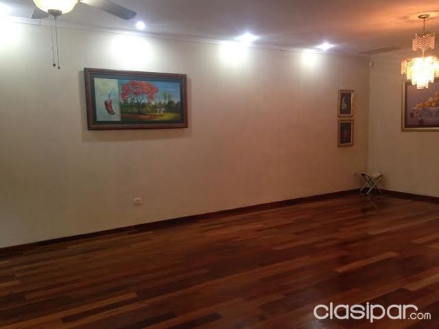 VENDO HERMOSA CASA A 2 CUADRAS DEL BANCO CENTRAL - ZONA PARQUE DE LA SALUD — foto 2