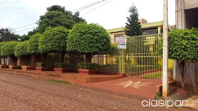 CDE KM 10, HERMOSA RESIDENCIA AMOBLADA A 30 M DE RUTA INTENACIONAL — foto 3